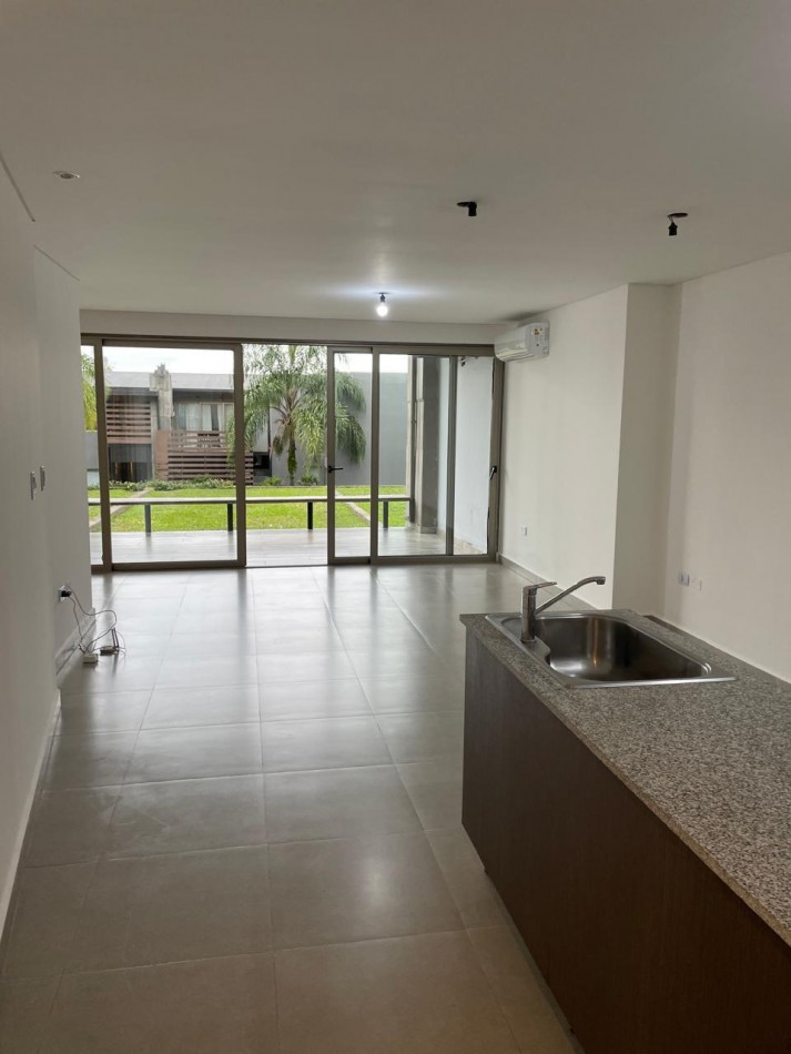 SEMINARIO SUITES, JUAN XXIII, YERBA BUENA